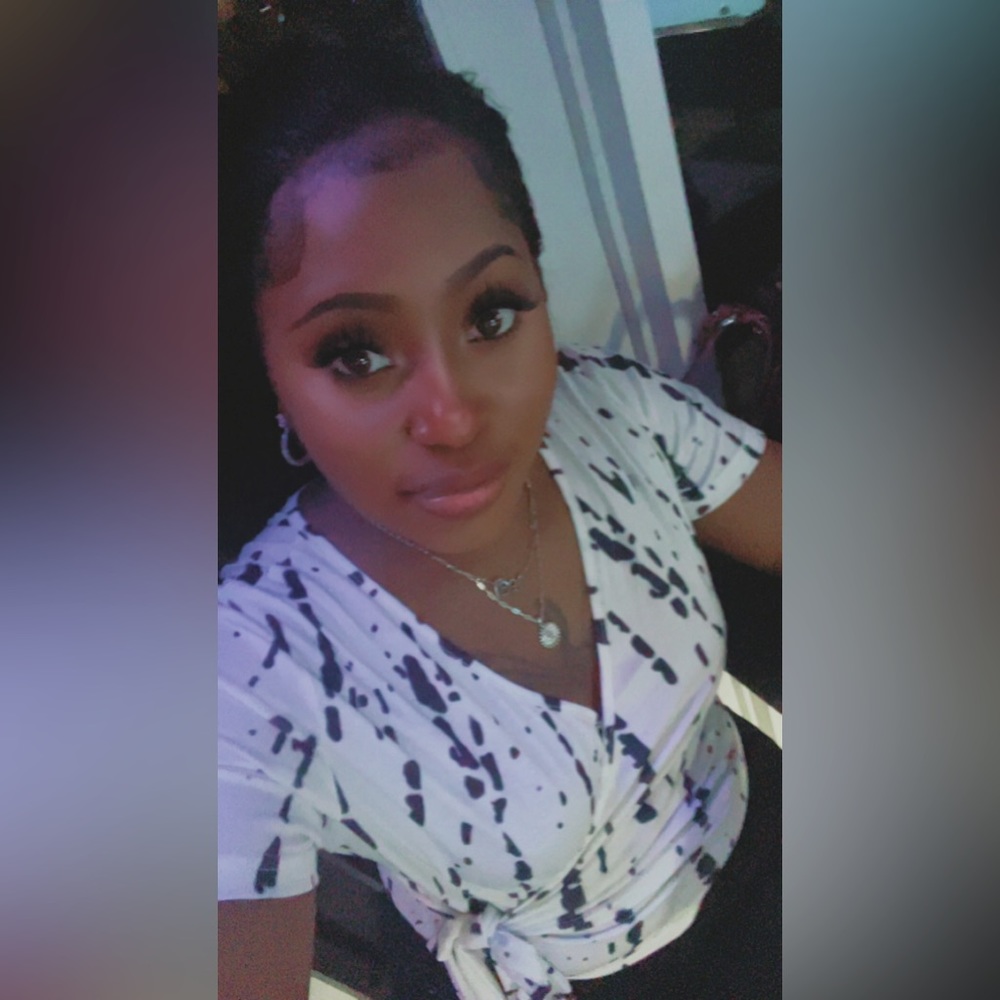 Meet your Posher, Shayla